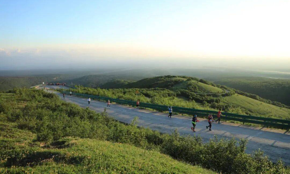 第七届长白山天池云路登山赛