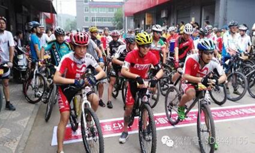 2016湘潭梅林“韵荷杯”跑骑（两项）半程马拉松