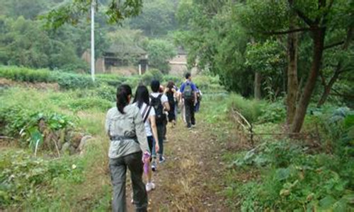第三届“中华水塔”国际越野行走大赛 互助站