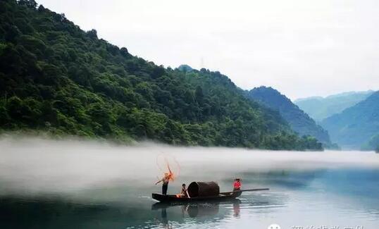 相约湖南白廊乡船游东江湖、骑行小东江赏雾漫仙境