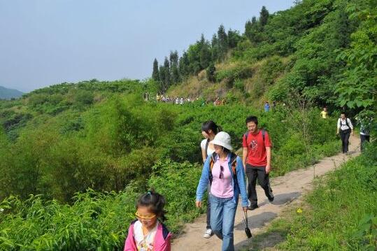 长安乐园环花海·古寨10公里徒步越野赛