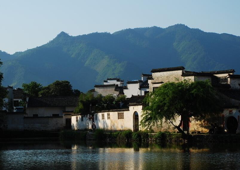 “赏厉山美景、寻尧舜足迹”登山比赛