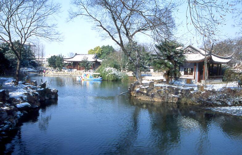 首届“招商蛇口”杯长江口旅游度假区迷你马拉松