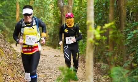 首届“醉美五花山”休闲山地越野跑