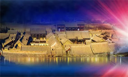 青龙古镇首届<回归自然·绿色"光猪跑"行动>