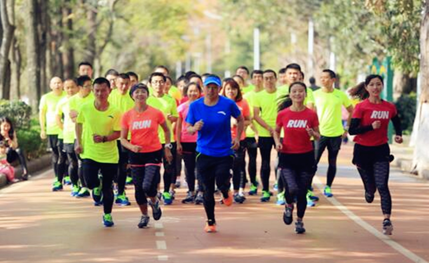 2017中国云南安宁八街“八街慢生活，梨花踏春跑”